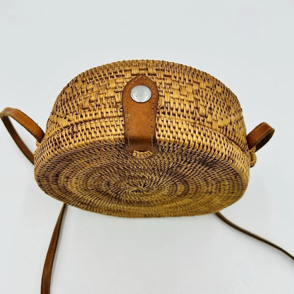 Vintage Street Level Wicker Rattan Basket Weave Crossbody Handbag Round